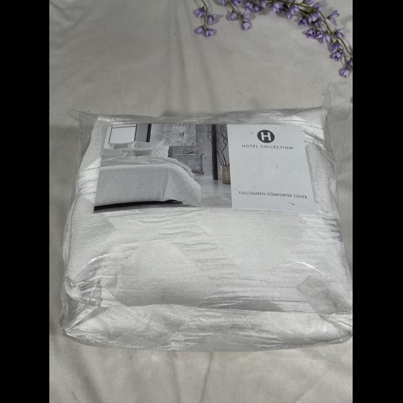 NEW $335 Hotel Collection Olympia [ Full/Queen ] Duvet Cover White‎ #D283 - Picture 1 of 11